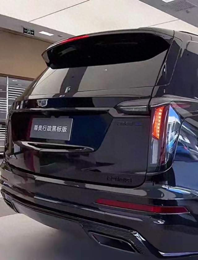 2026款凯迪拉克XT6旗舰版，美式六座大SUV 适合多孩家庭的踏实选择