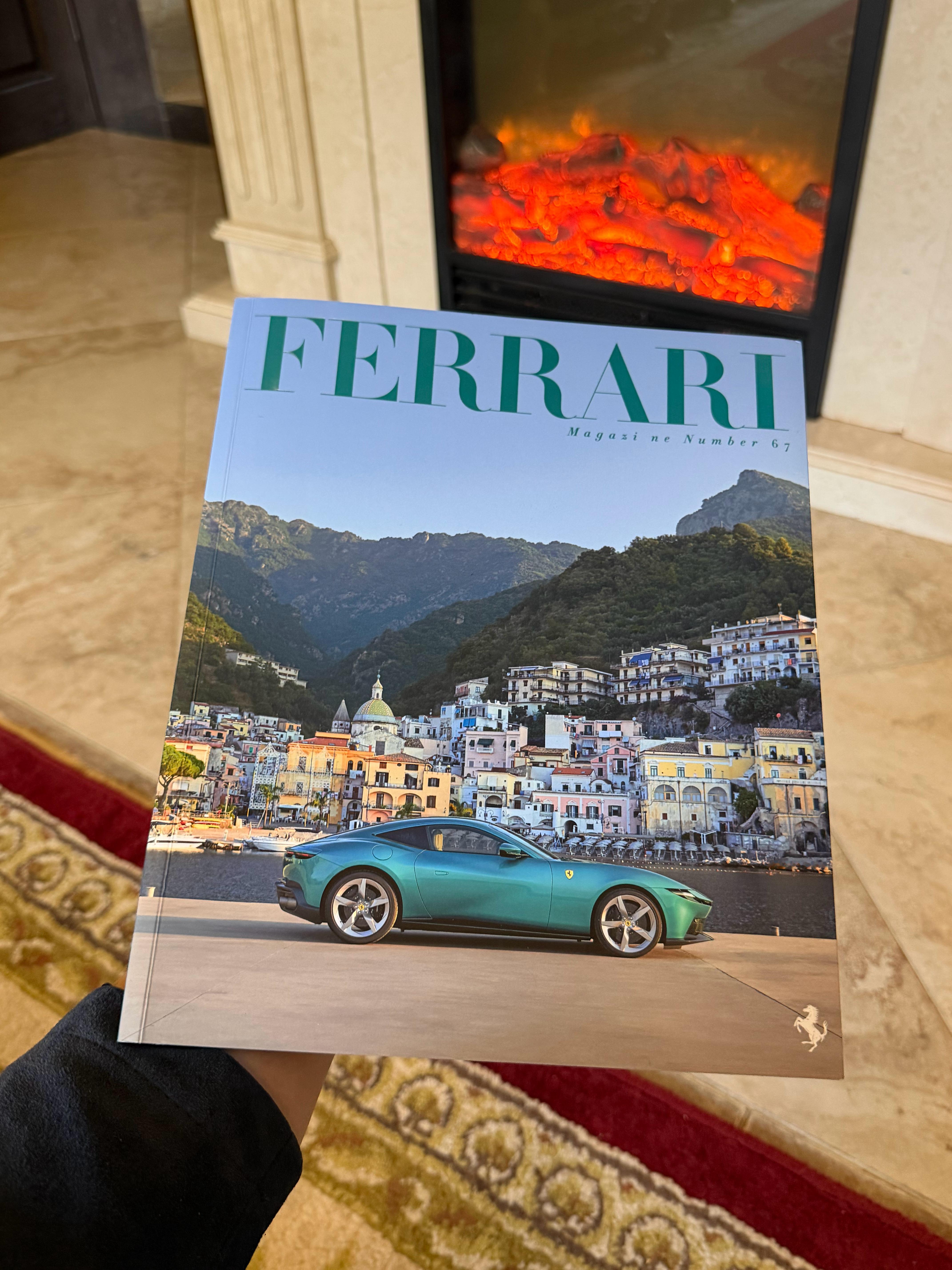 收到一本来自意大利的邮件～拆箱一下法拉利 杂志 