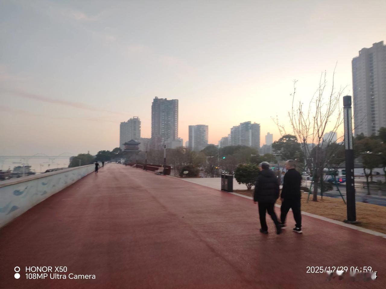 探寻人工智能希望更多的人工智能应用到人们生活中