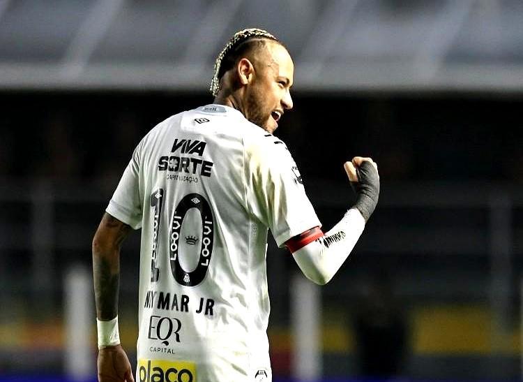 内马尔想踢2026世界杯的路，刚被堵了一大半。
 
这是他的第四届世界杯，大概率