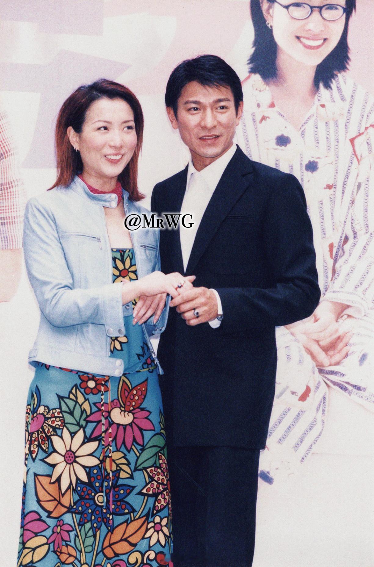 刘德华[超话]独家扫描 华仔好像新郎官，身材一流，西装笔挺超帅气——看不够的黄金