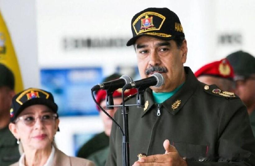 特朗普称美国抓获委内瑞拉总统马杜罗。
1月3日(路透社)-美国总统唐纳德 · 特