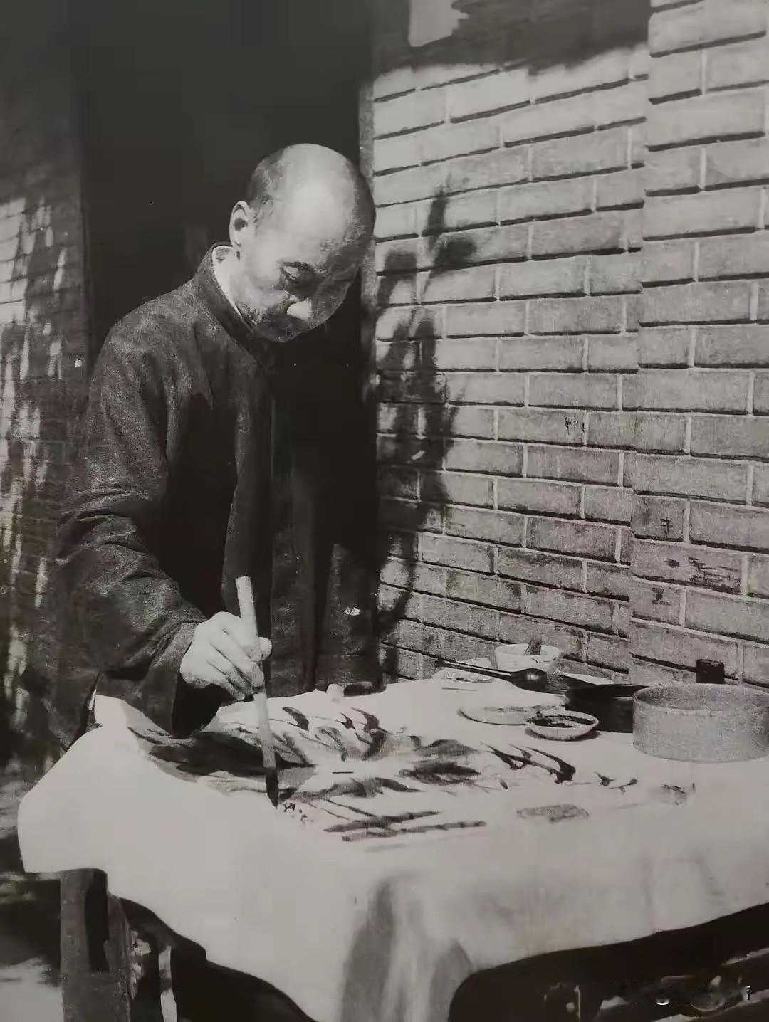 一位老中医说得很实在：“你跑步锻炼再多，三餐吃得再贵、睡眠睡得再好，都不如不生气