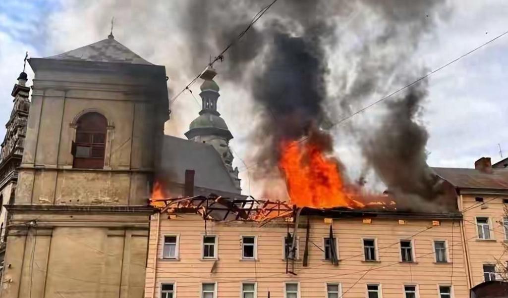 俄军千架无人机狂袭乌克兰，战火升级改写冲突史





此次俄军发动的袭击，堪称