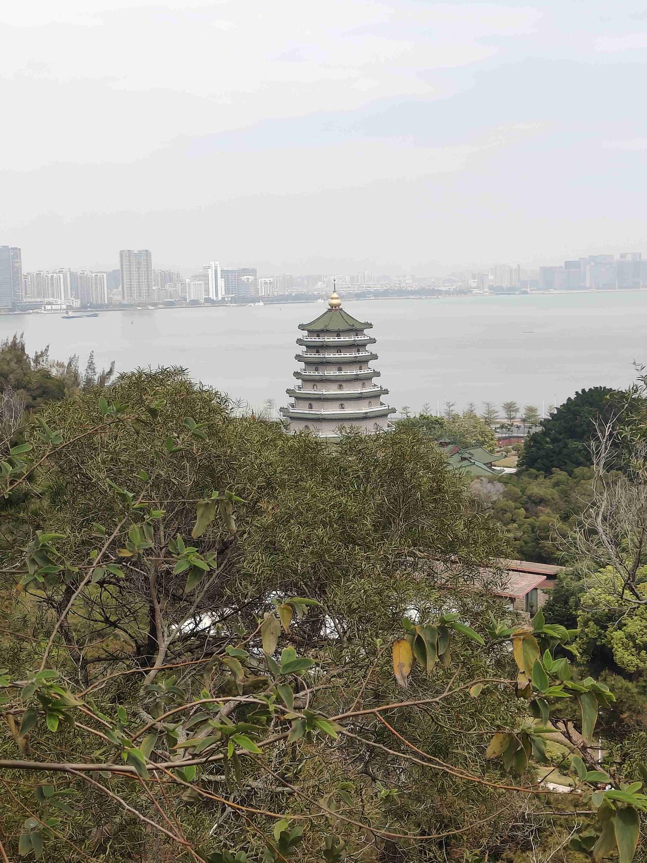 我的今日状态：😁轻松愉快
我这里的天气：☀️晴天