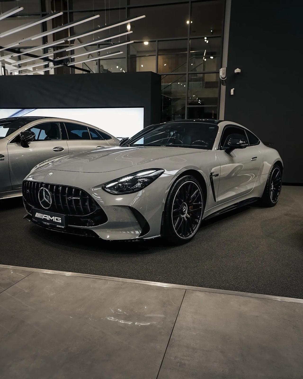 全新 AMG GT63