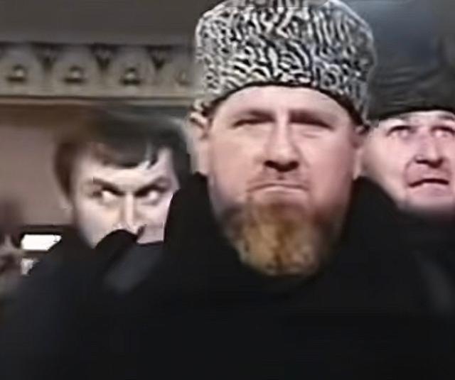 想笑！车臣领导人卡德罗夫公然向普京表态，如果普京愿意，他的特种部队可以快速的突击