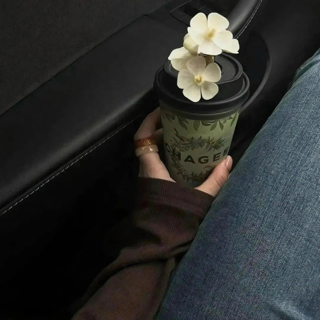𝗣𝗟𝗢𝗚☕️你问我想要什么 我要你从来没爱过她 ​​​
