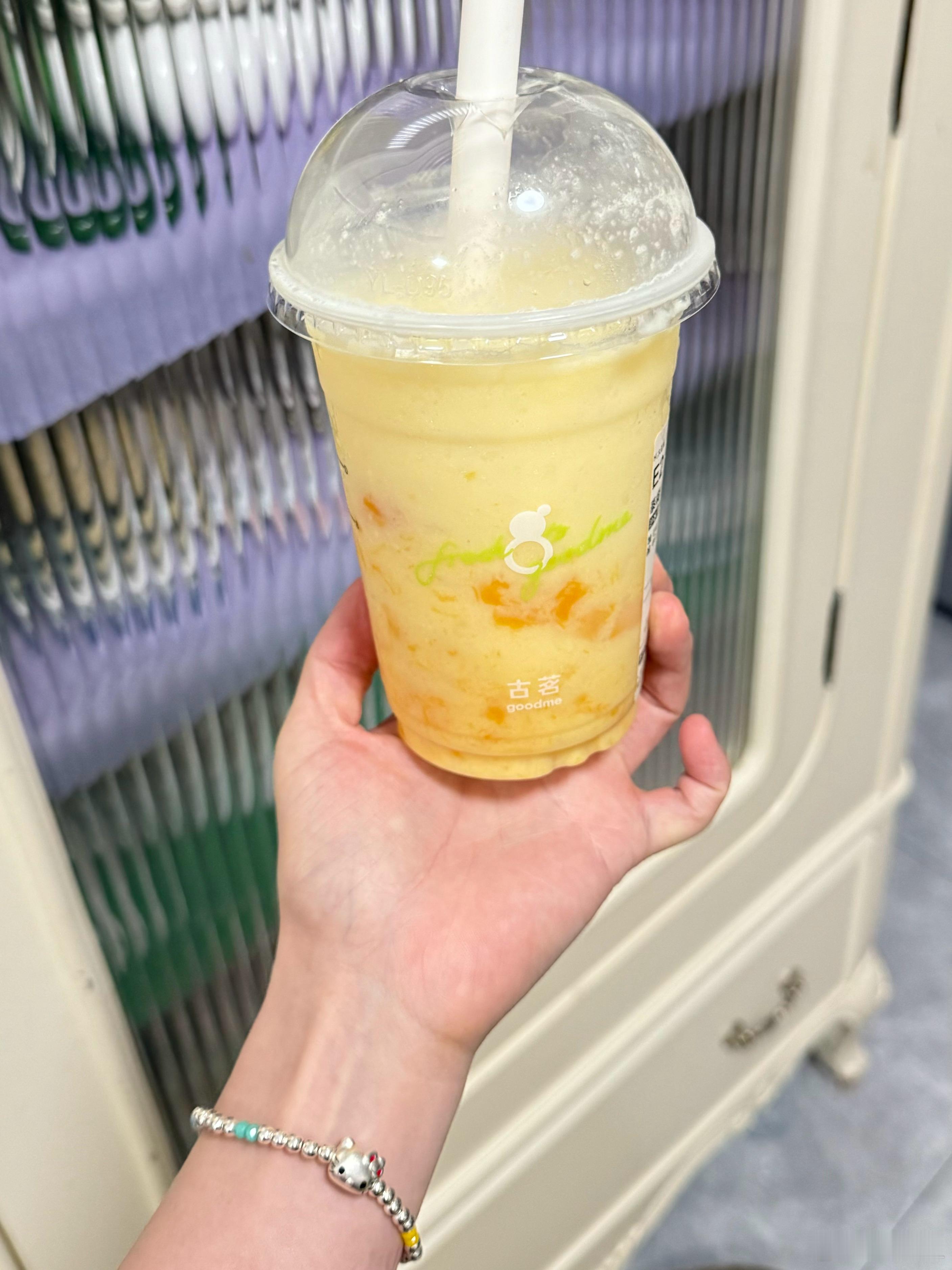 没忍住，点了一杯先说结论，我觉得这杯不如李若桃的脐橙我点的是泰橘糯米酸奶，3分糖