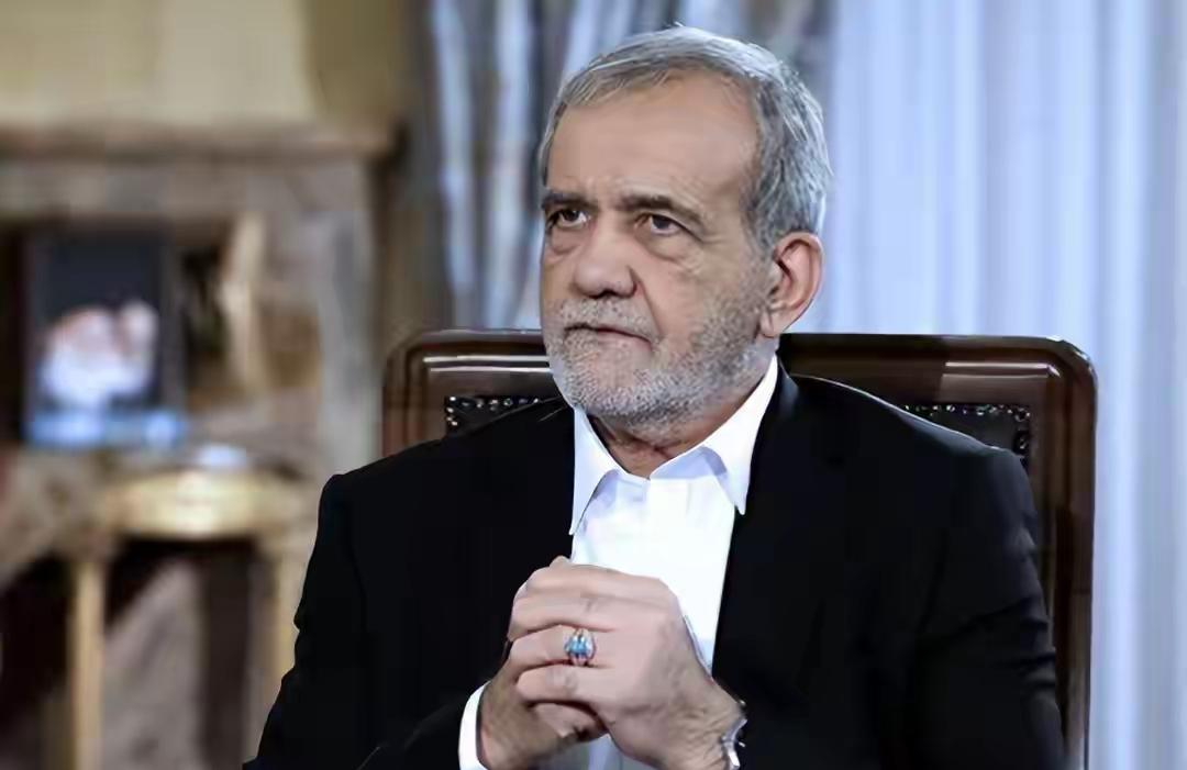 美最强系统被炸毁，伊朗拍下关键证据，特朗普罕见失声