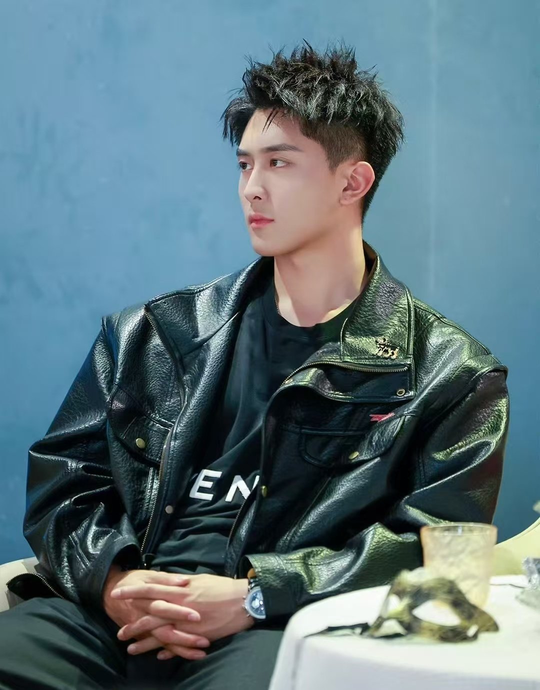 敖瑞鹏的脸张新成的嗓子声鸣远扬 谁能拒绝顶着敖瑞鹏同款颜值，用张新成式嗓音唱《稻