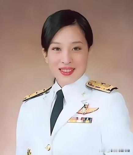 泰国消息
 
6月12日，泰国王室宫务处对外发布公告，泰国国王玛哈·哇集拉隆功的