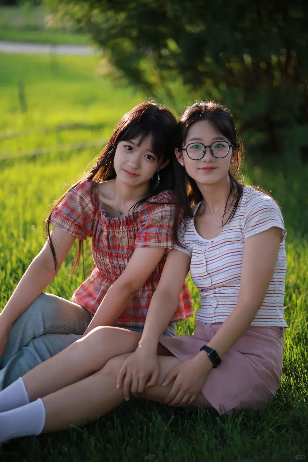 如果她们两同时追你，你应该怎么办，选谁好