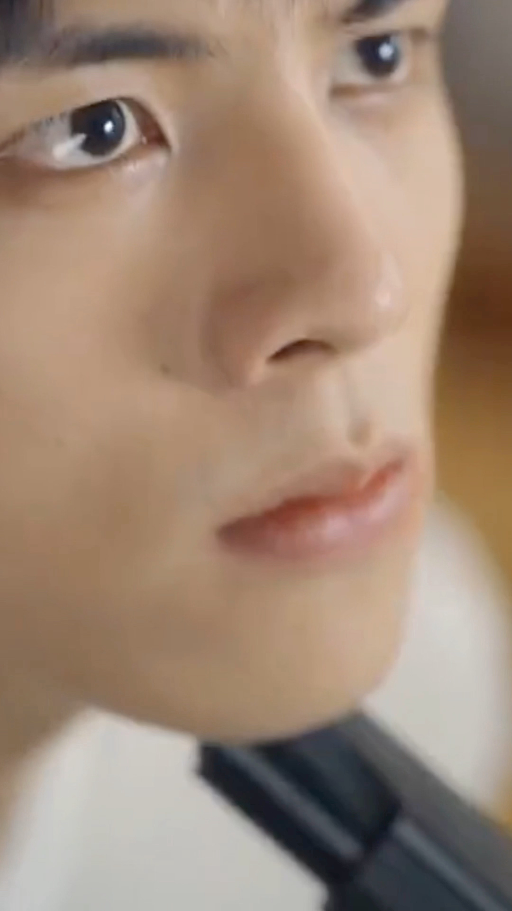 我去！前中超门将来演短剧了！而且还是双男主（好像还是0 …） 