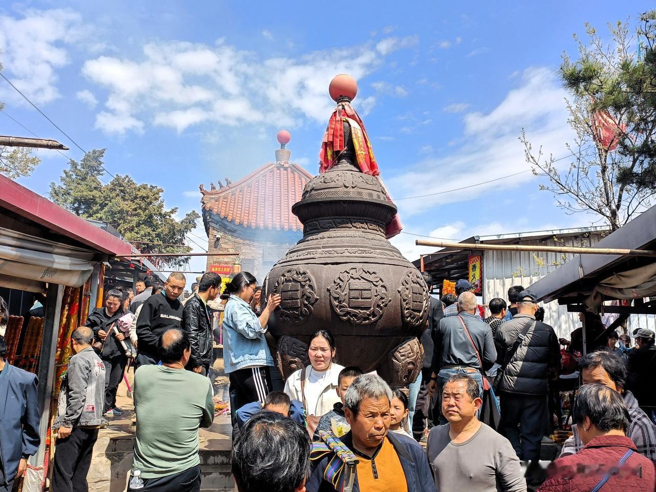 周至楼观台二月初十古会🔥登顶炼丹楼沉浸式打卡

谁懂啊！农历二月初十的楼观台古