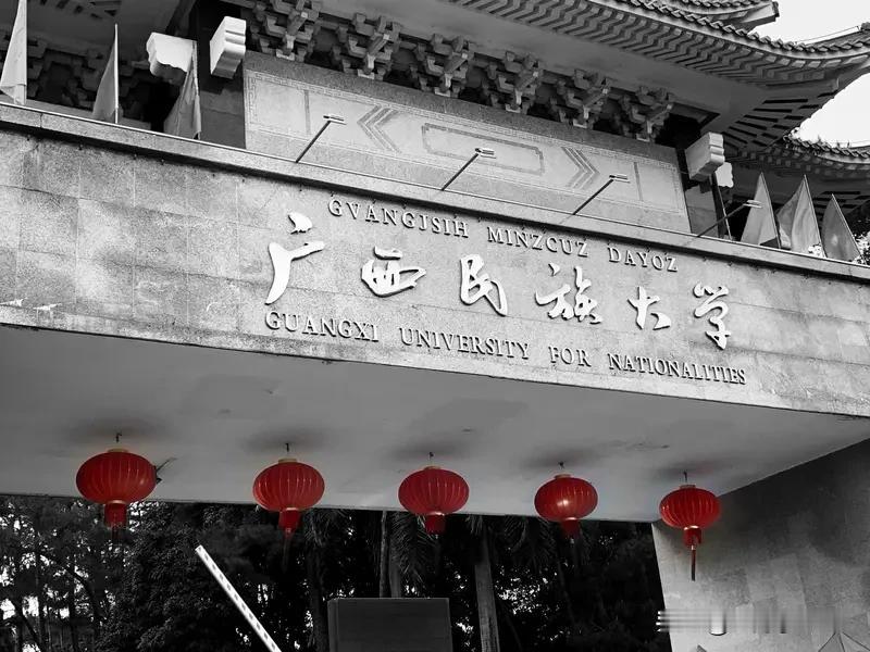 民办本科招生遇冷，背后的真相，民办学校遇冷 今年民办高校招生遇冷已成全国性现象。