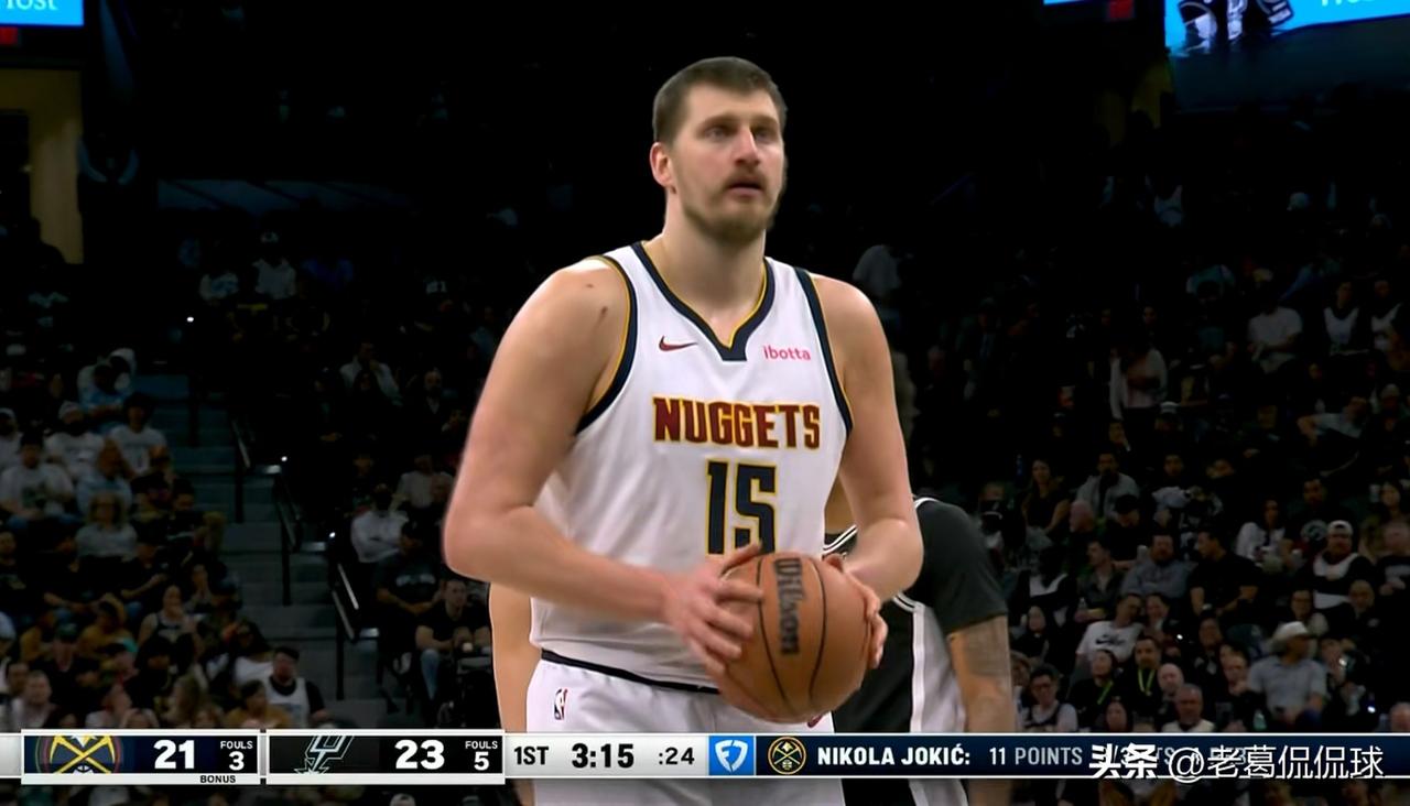 掘金巨星约基奇的进攻欲望真是太强烈了！在今天掘金客场挑战马刺的焦点战中，目前双方
