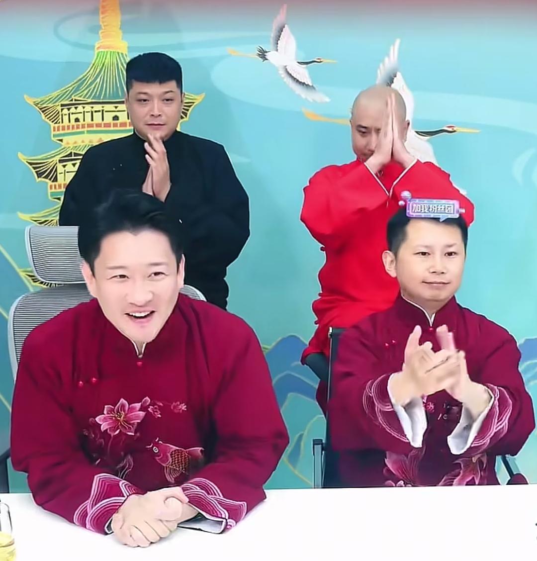 撂地相声类同于直播相声。

自从曹云金直播相声以来，总有人讲“直播是新鲜事物，不