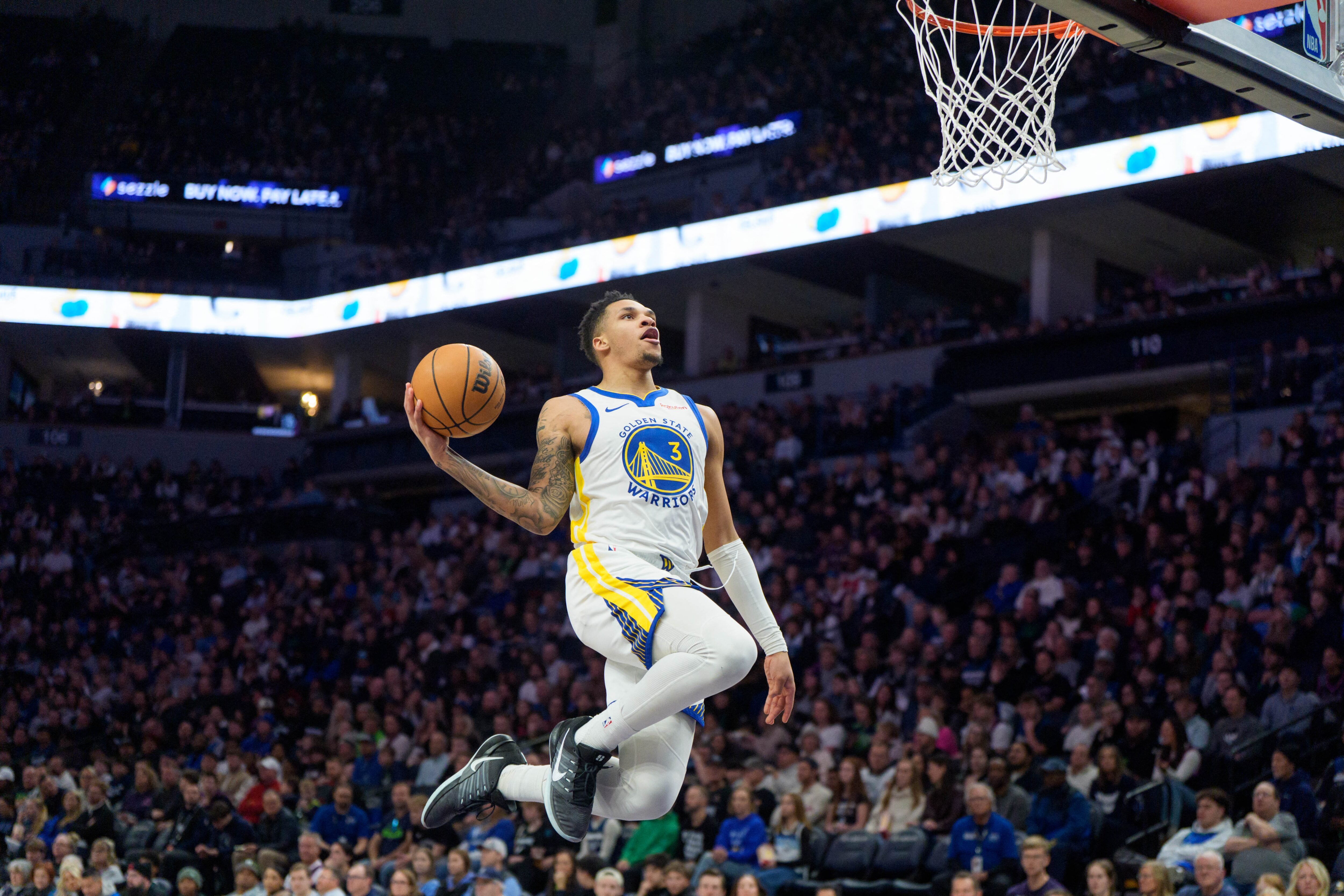 双方残阵打到最后时刻，勇士落后两分，还有机会勇士vs太阳