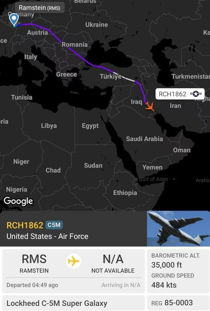 美国重型战略运输机C-5M"超级银河"昨天也在执行向中东运输物资的任务, 从得克