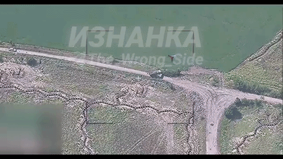 8月6日，乌军风风光光的突袭库尔斯克，为了掩护战术突袭，调来了两辆“山毛榉”老款