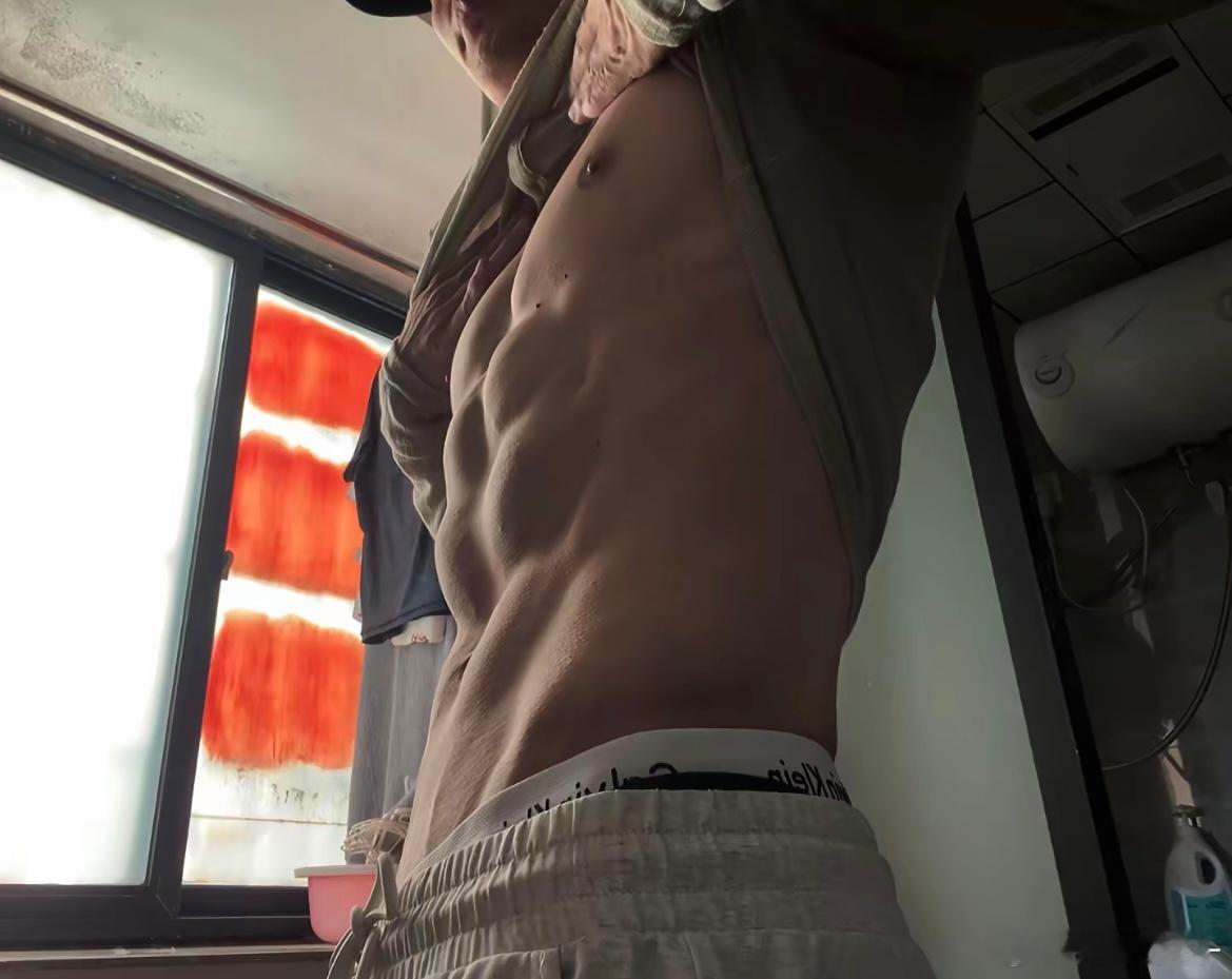 饱饱嘟～健身张宏涛