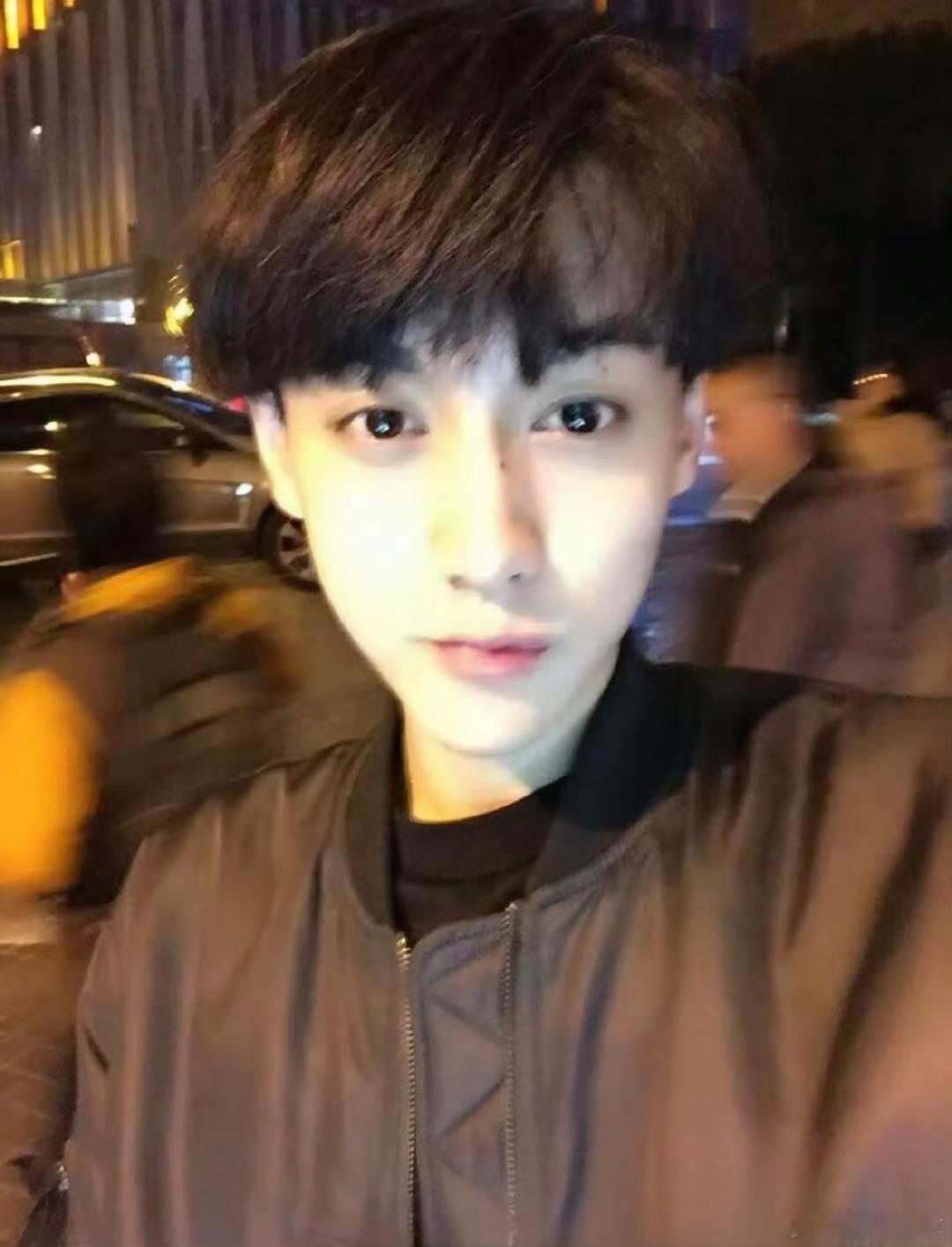 氛围感男头QQ头像 ​​​