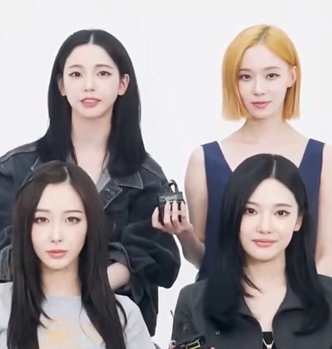 大拇哥女孩又变了 
