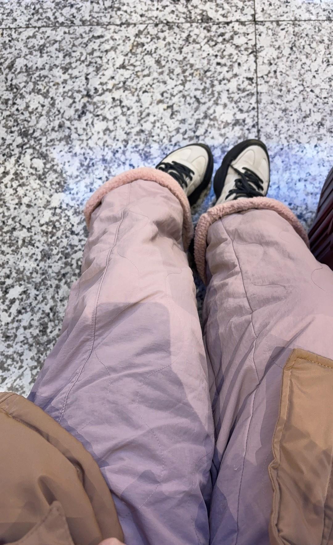 我都已经两个月没有存到钱了，主要原因还是工资太低了。哈哈！

10月20号发