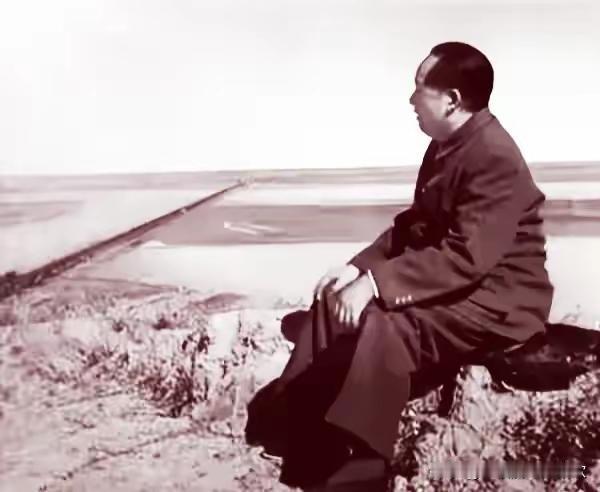 大雪天棉裤被偷，少年毛泽东的做法，让无数人红了眼
 
大雪封路，棉裤不翼而飞，换