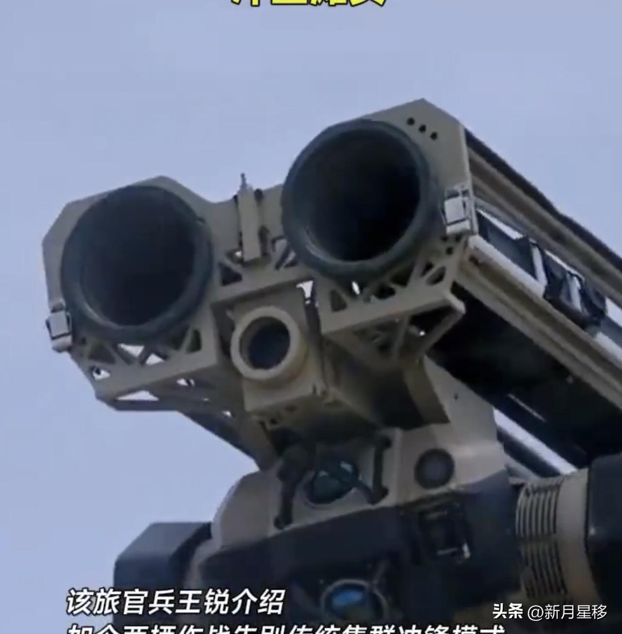 机器狼背负单兵火箭筒抢滩登陆，已经从科幻照进现实。

最近官媒展示，机器狼与战士