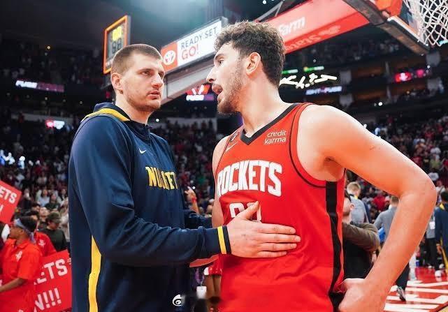 约基奇生涯第5年:19.9分9.7篮板 7助攻申京生涯第5年: 22.2分8.4