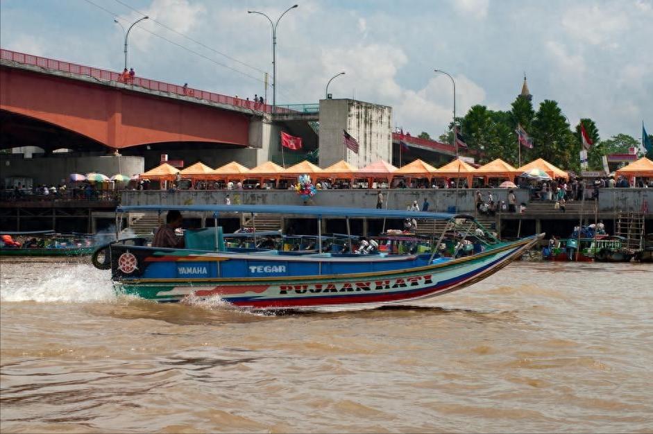 印尼一个主权国家，为何当着全世界喊：这块地六百年前是中国的？

印尼，大家都知道