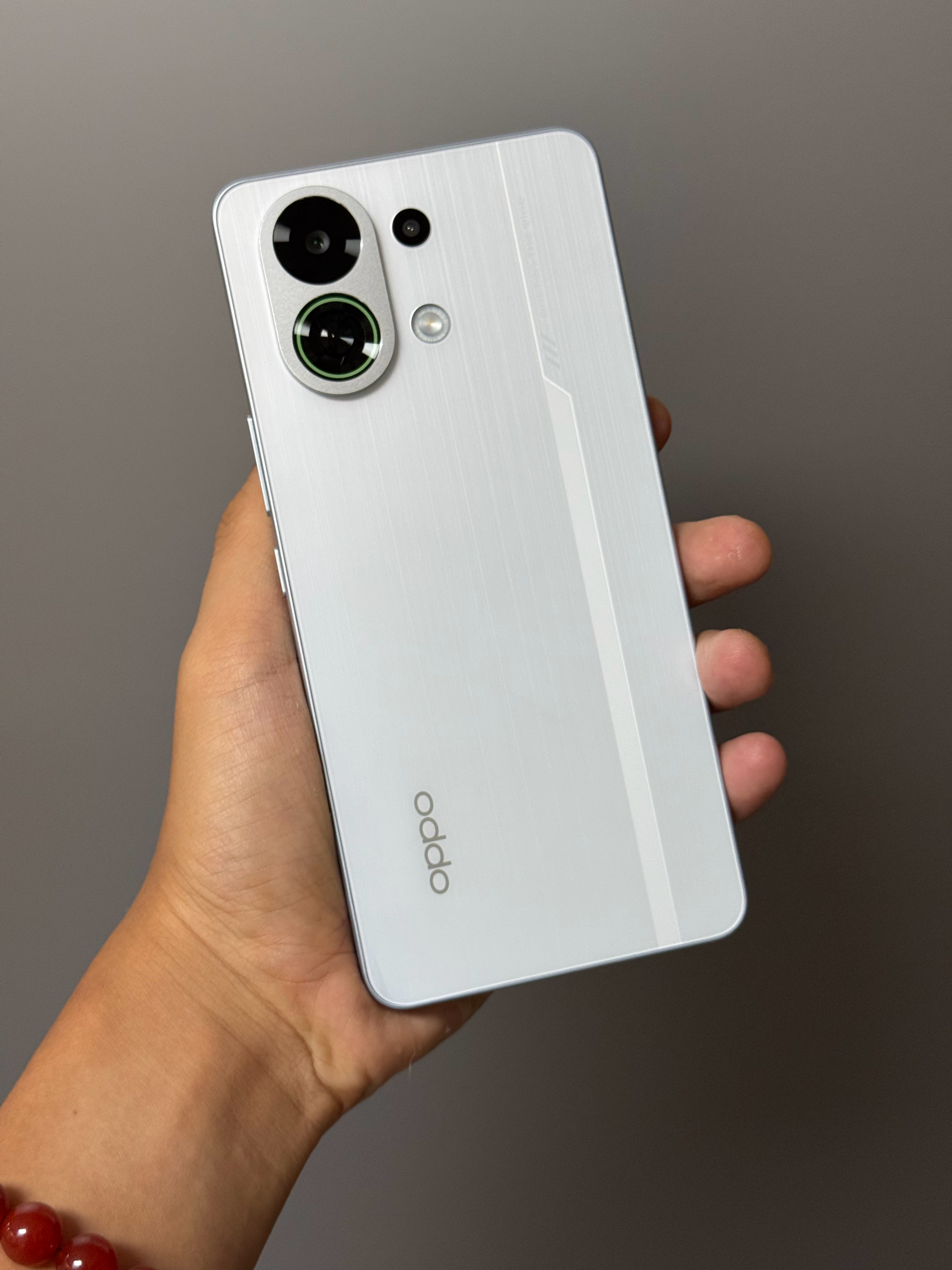 OPPO K13 Turbo ，这个系列千元机没错了。但是竟然还有点小特色。 ​
