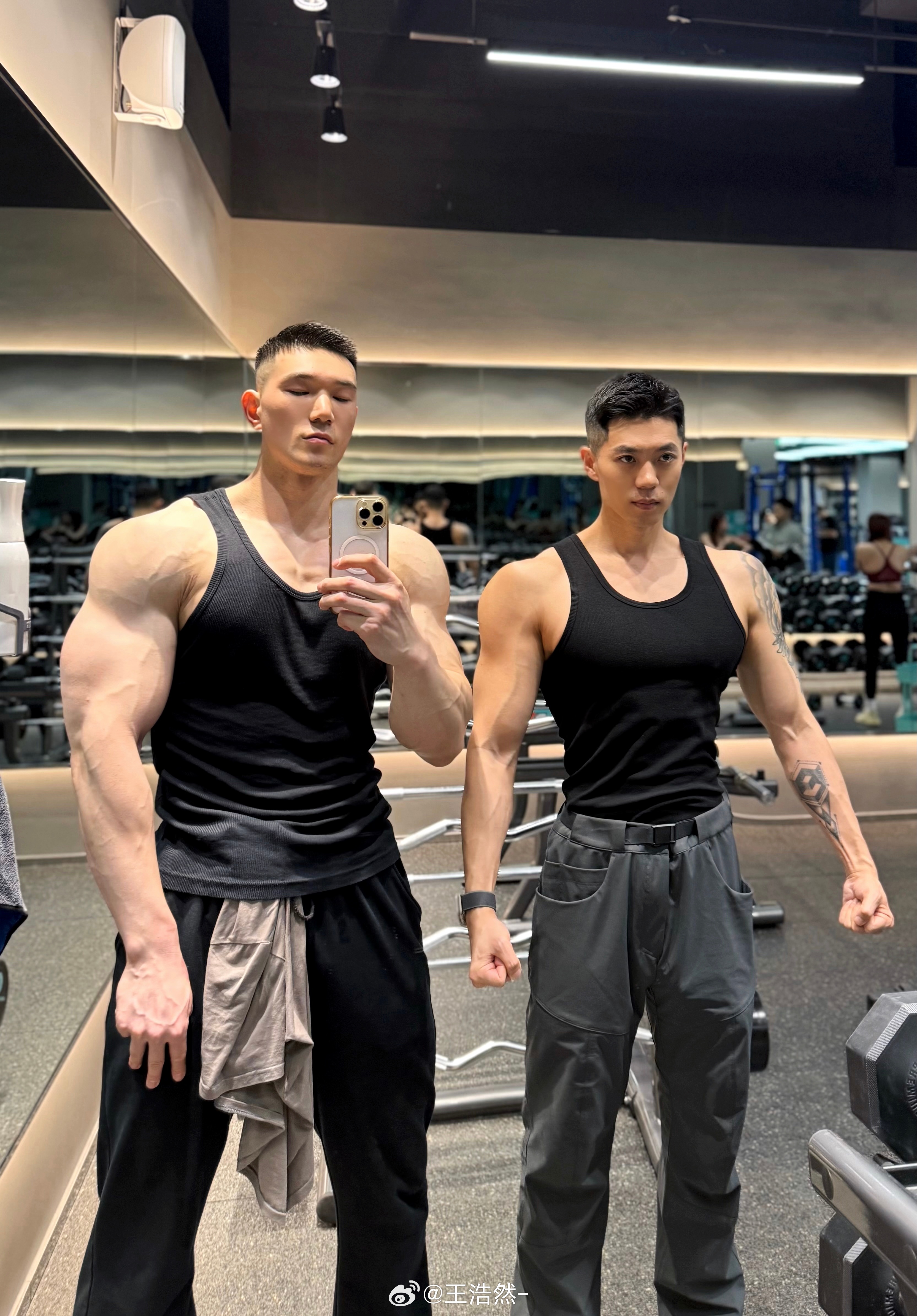 什么叫做自不量力，小鸟依人！王浩然[超话]跟王浩然一起健身健身运动打卡  ​​​