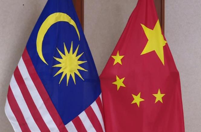 这次中美经贸磋商放弃新加坡，选择在马来西亚谈判，完全是新加坡自己作妖作的，这次失