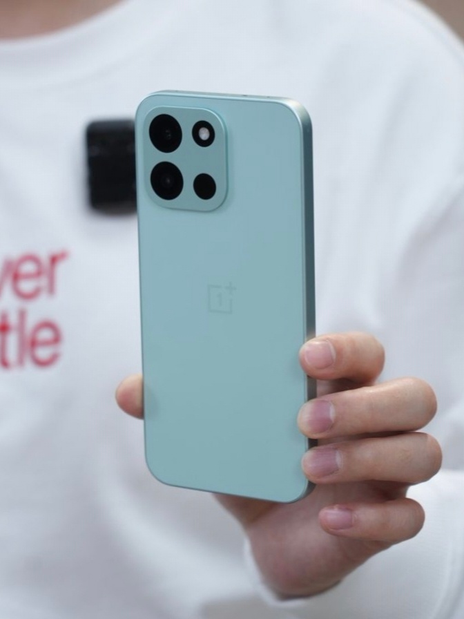 一加Turbo6 正式亮相这外观，够Turbo吗？🎉 