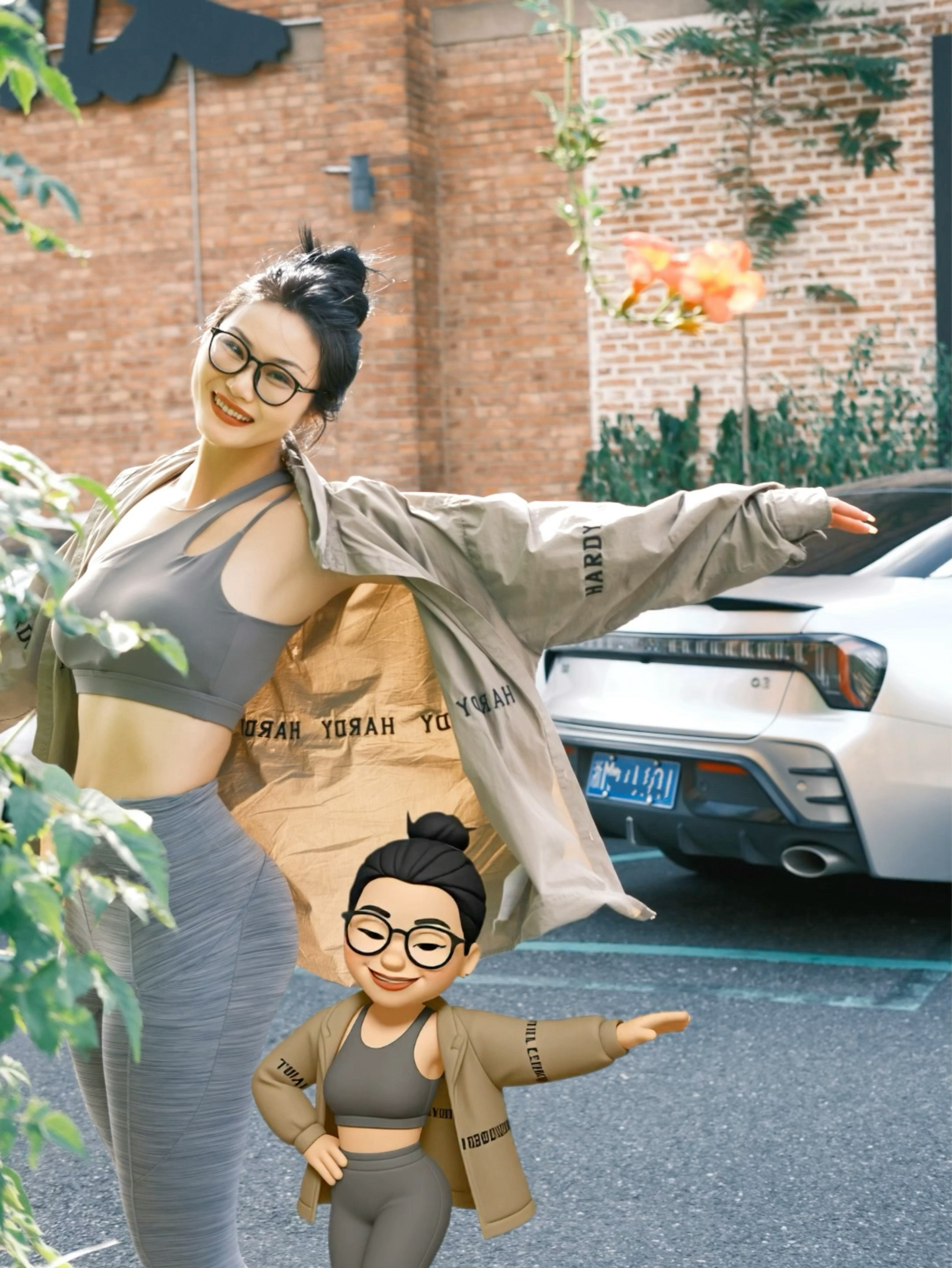Emoji 小人真的好好玩儿📒📒发布教程：￼手机下载roboneo并打开ap
