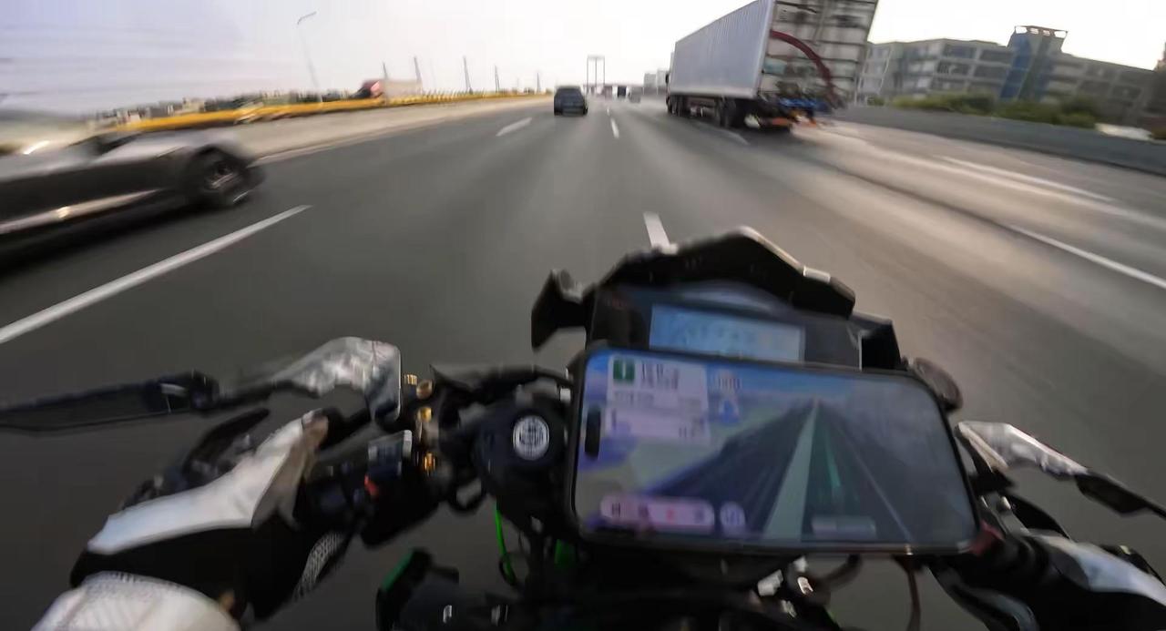 国外氛围好文明骑行 第一视角