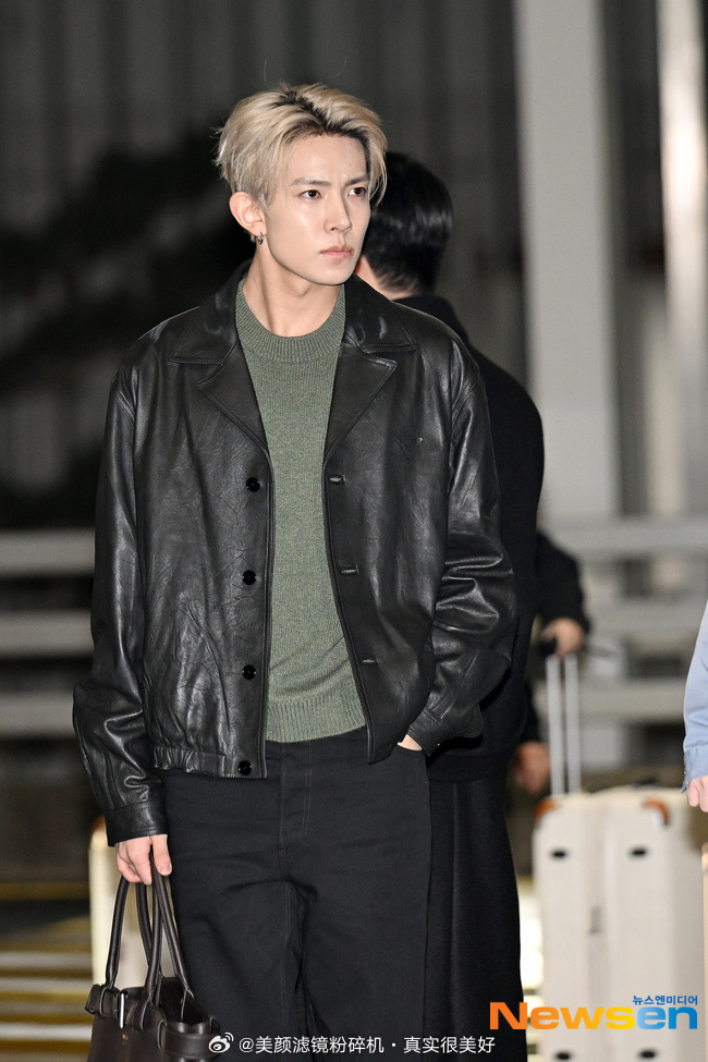 李羲承今日机场新闻图 