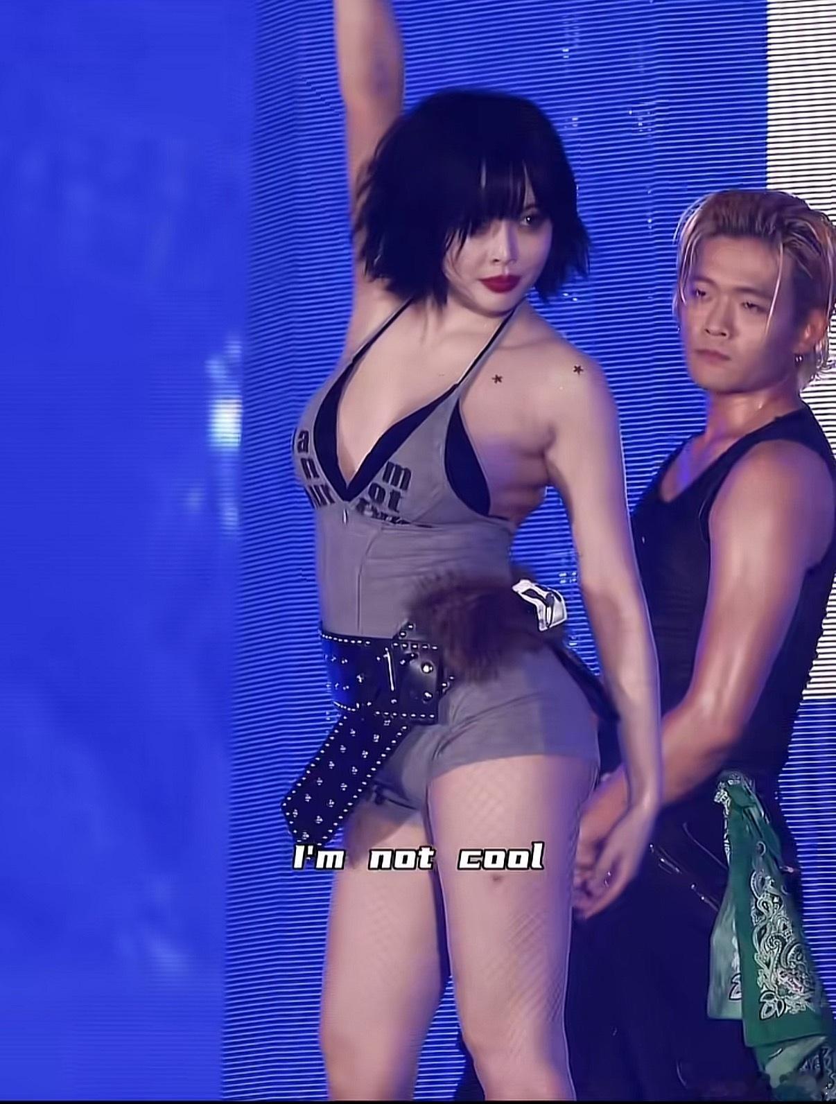 没人觉得泫雅现在的身材刚刚好，特别的性感吗 