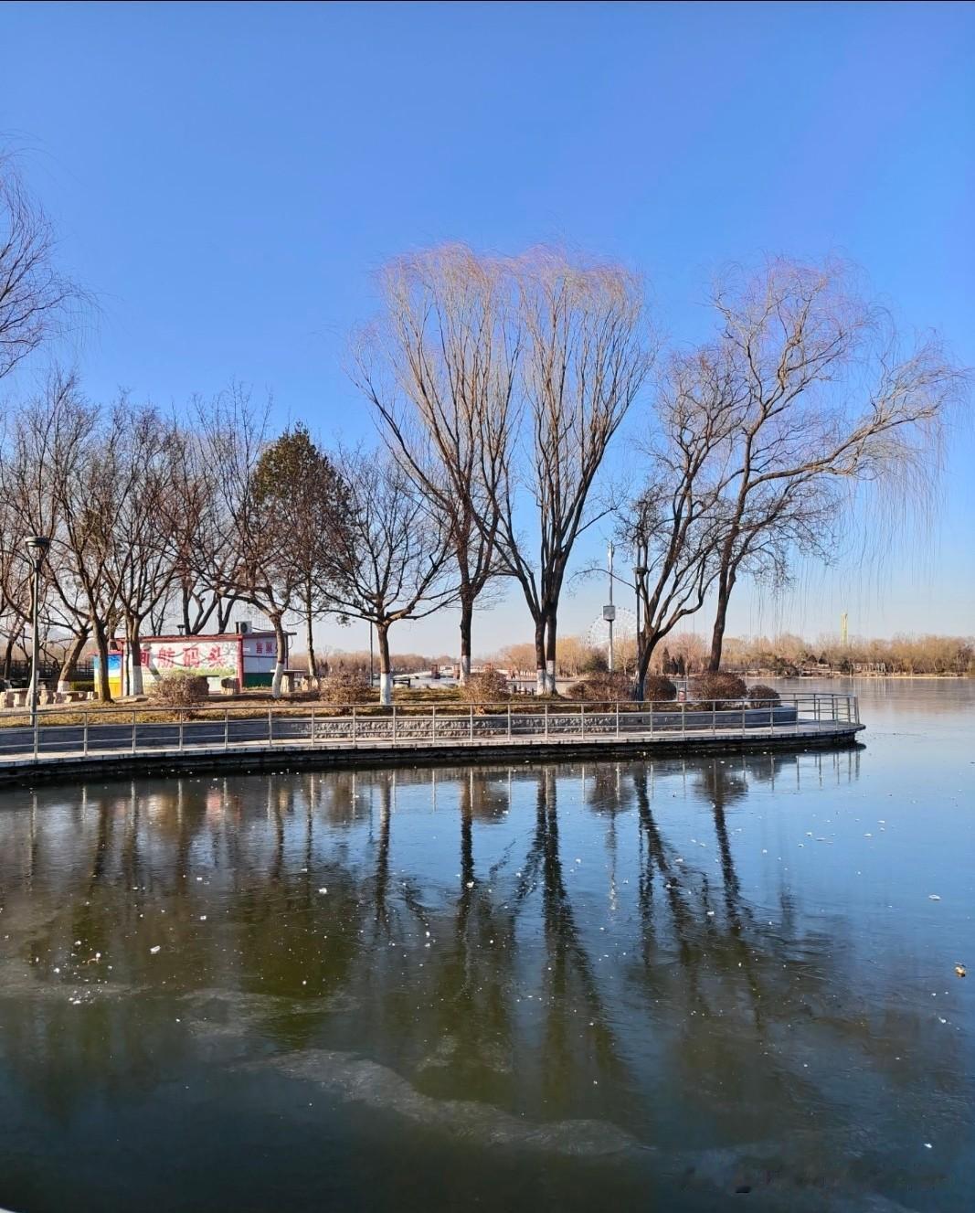 四十以后，只守三样东西！
 
       人到四十以后彻底通透，这辈子别去讨好