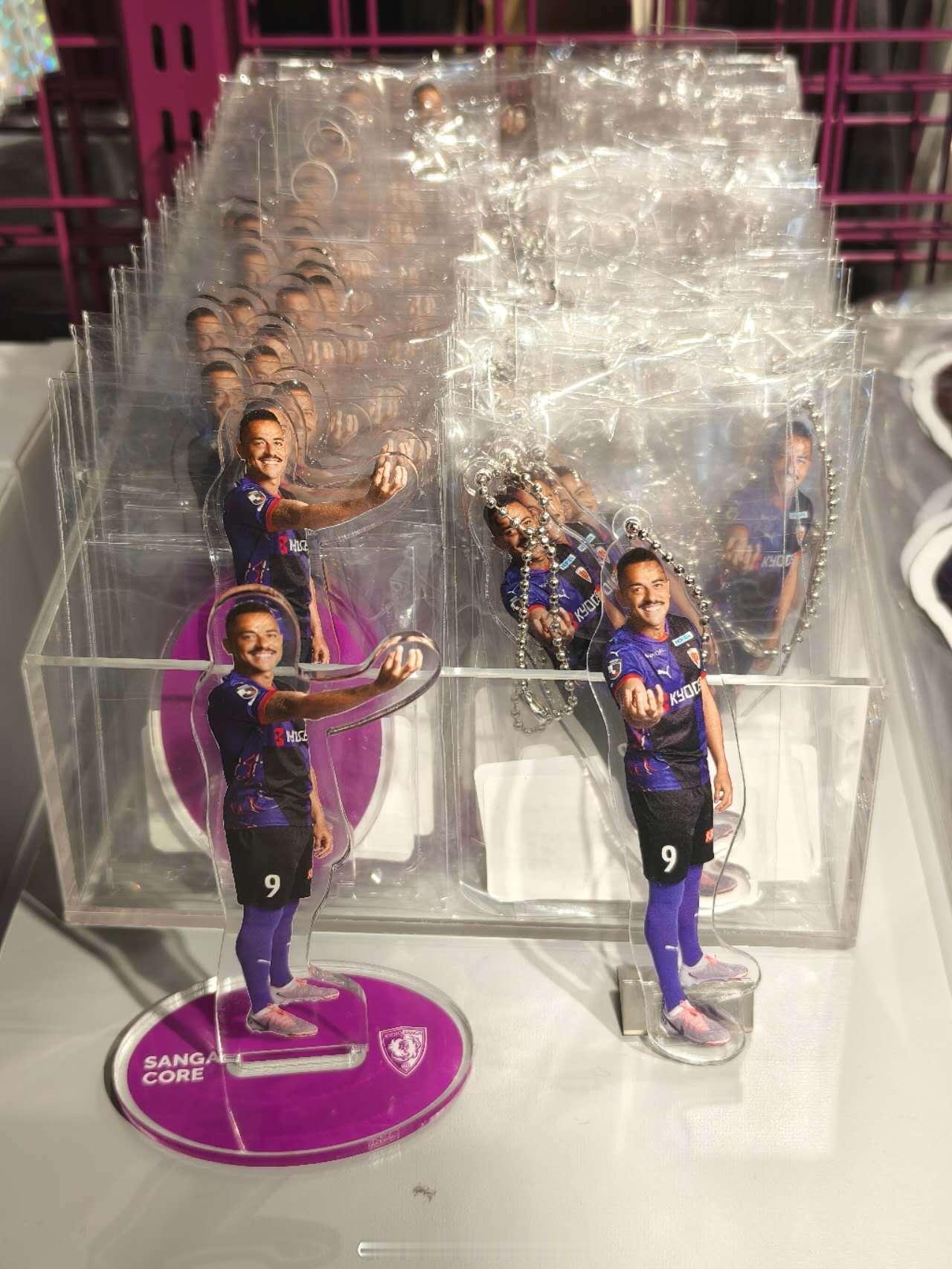 不知道的还以为埃利亚斯在跳刀马。J联赛