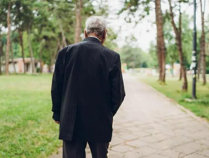 那些每天都走1万多步的人，最后都怎样了？4种结局或许躲不掉

“我以为我这样做是