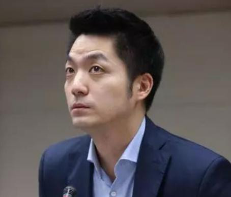 不是口号是行动！
蒋万安的民生答卷太实在！


蒋万安的灯，
亮到很晚。


别