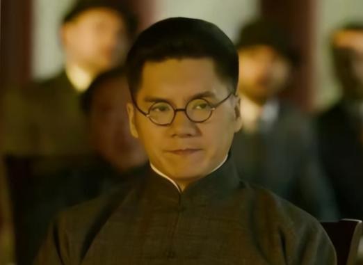 1949年11月14日刘伯龙奉蒋介石的密令，派手下将卢焘骗到贵阳市郊枪杀，谷正伦