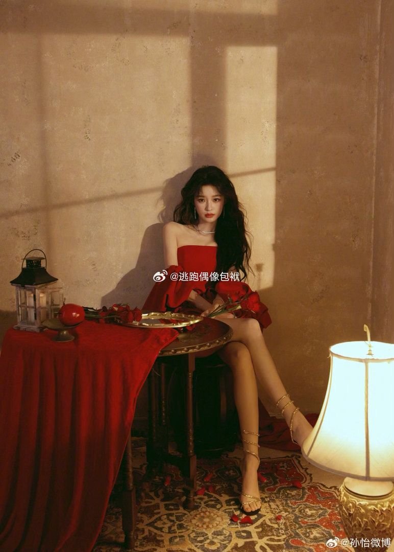 孙怡一开口就给我听哭了孙怡vocal练成了孙怡的舞台开口即封神，细腻的唱腔藏着满