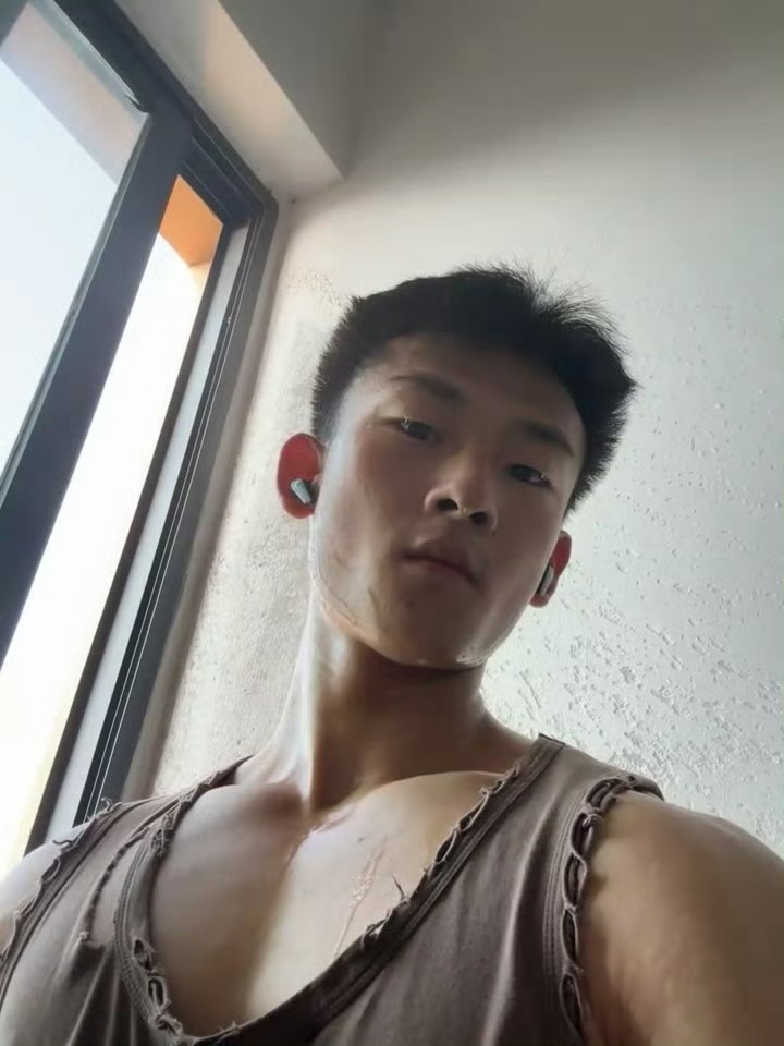 小小帅给力[超话] ​​​