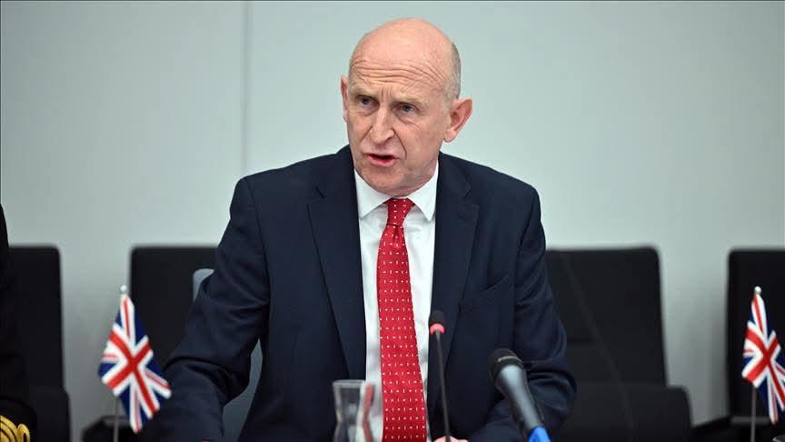 英国国防大臣约翰·希利接受天空新闻访问时，两度拒绝排除英国参与空袭伊朗的可能。