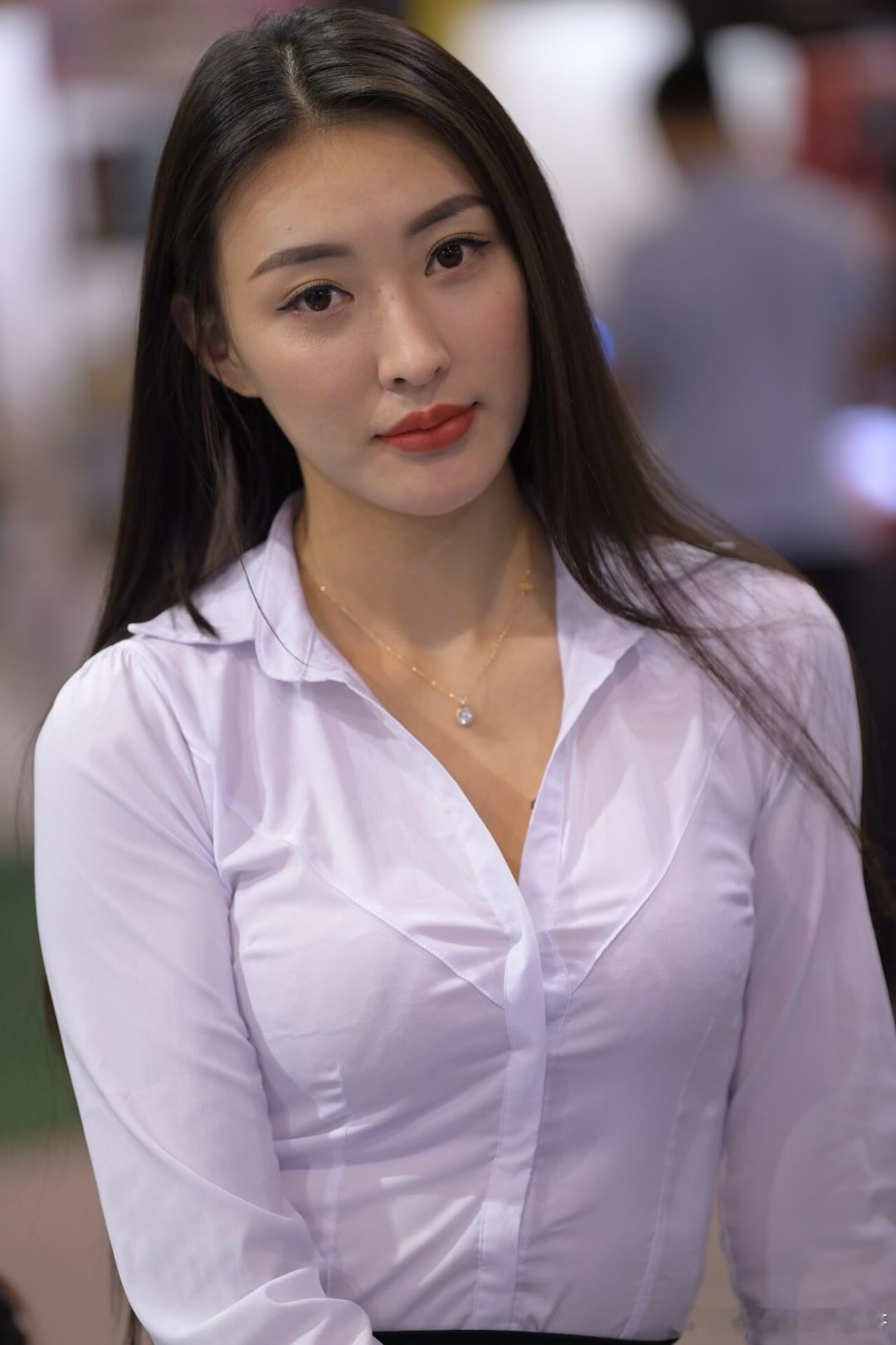 黑丝白衬衫 ​​​